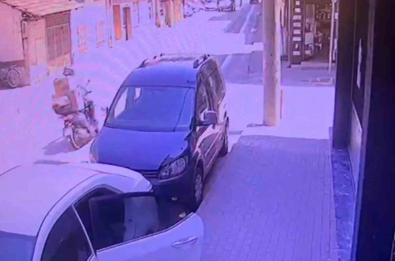 Yere dökülen mazot kazaya sebebiyet verdi; 3 yaralı