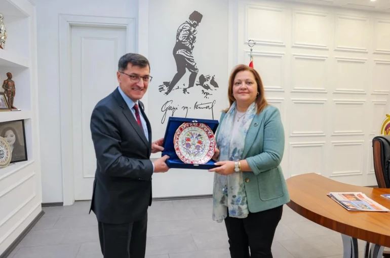 Yerel yönetimlerde sosyal belediyecilik çalışmaları değerlendirildi