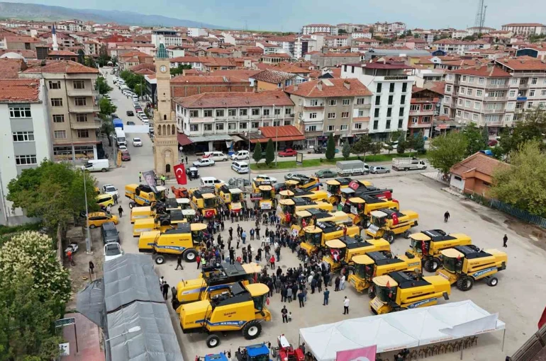 Yerköy’de biçerdöverler festival havasında uğurlandı 