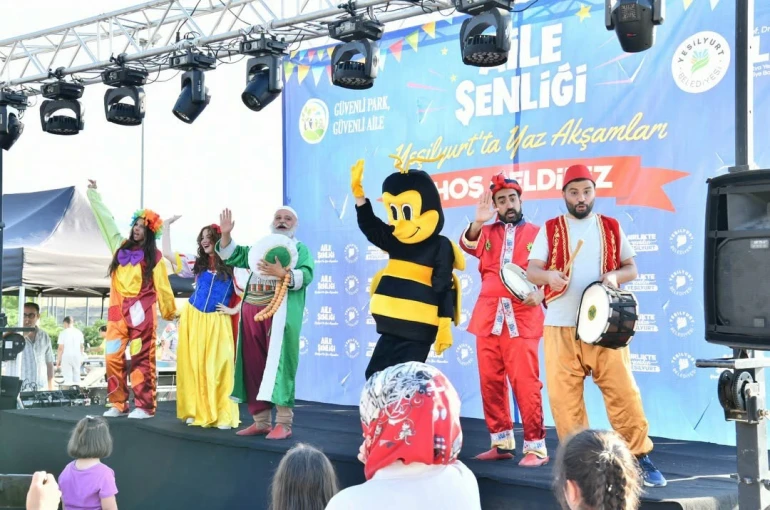 Yeşilyurt ilçesinde "Yaz Akşamları" renkli ve keyif dolu etkinliklerle başladı