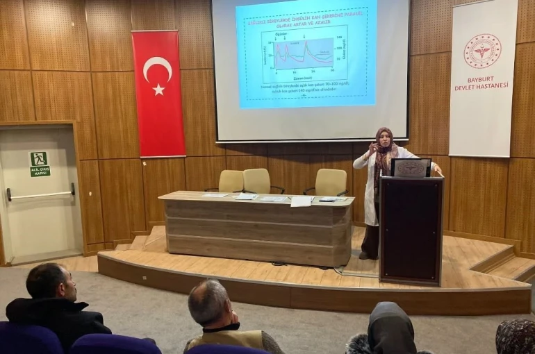 Yılın ilk diyabet okulu eğitimi yoğun katılımla gerçekleştirildi
