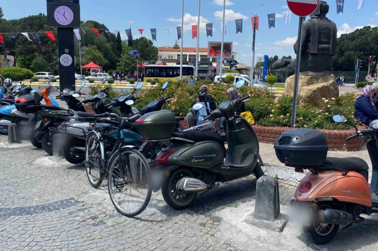 Yoğun trafikten kaçan vatandaşlar motosiklete yöneliyor