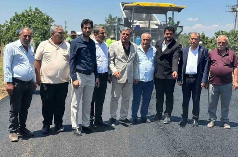 Yoğun yağış döneminde tahrip olan yollar asfaltlandı, vatandaşlar adak kurbanı kesti