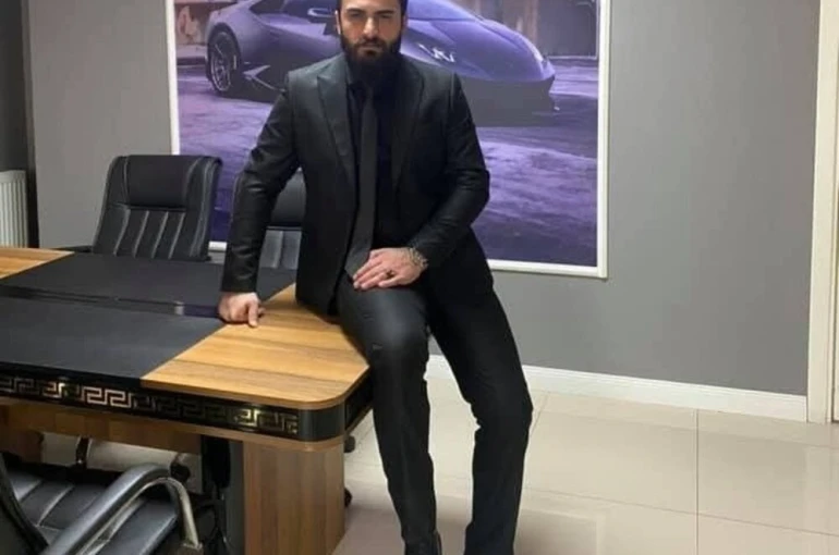 Yol kenarında erkek cesedi bulundu