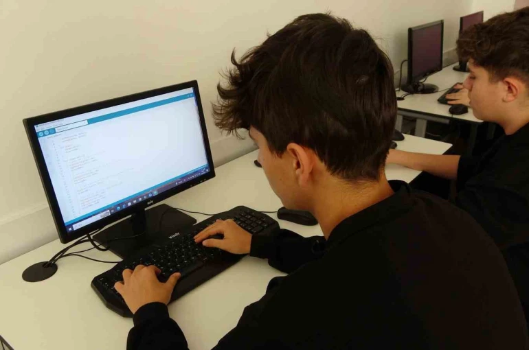Yozgatlı gençler ileri teknoloji ile geleceğe hazırlanıyor