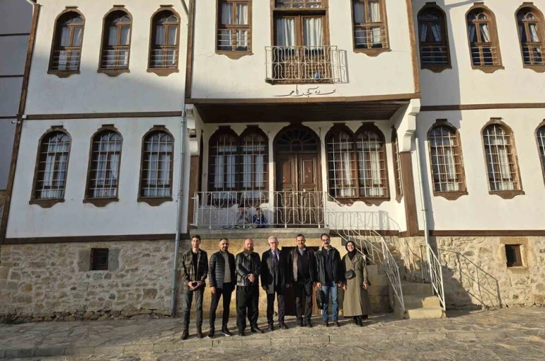 Yozgatlı Hattat Mehmet Fenni Efendi’nin eserleri oluşturulacak müze ile hat severlerle buluşturulacak