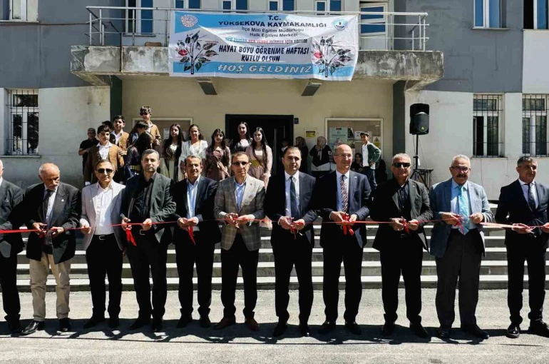 Yüksekova’da yıl sonu sergisi