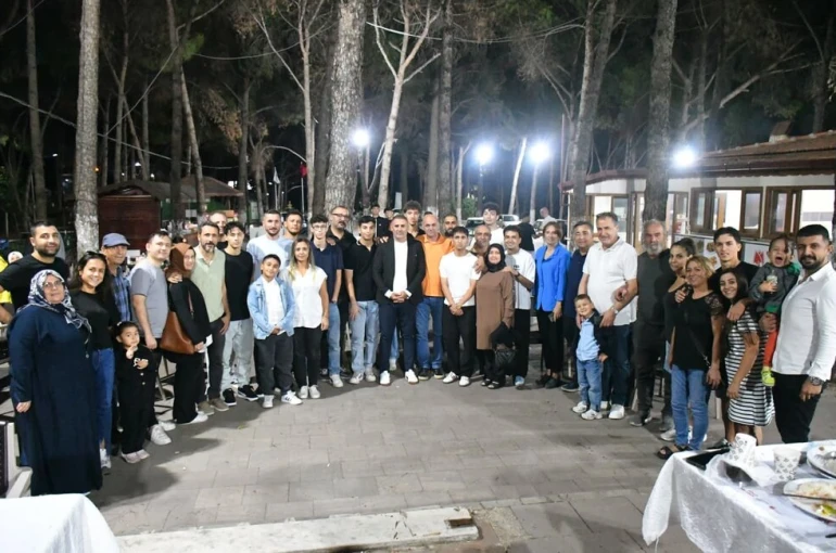 Yunusemre’de şampiyonluk coşkusu birlik ve beraberlikle taçlandı