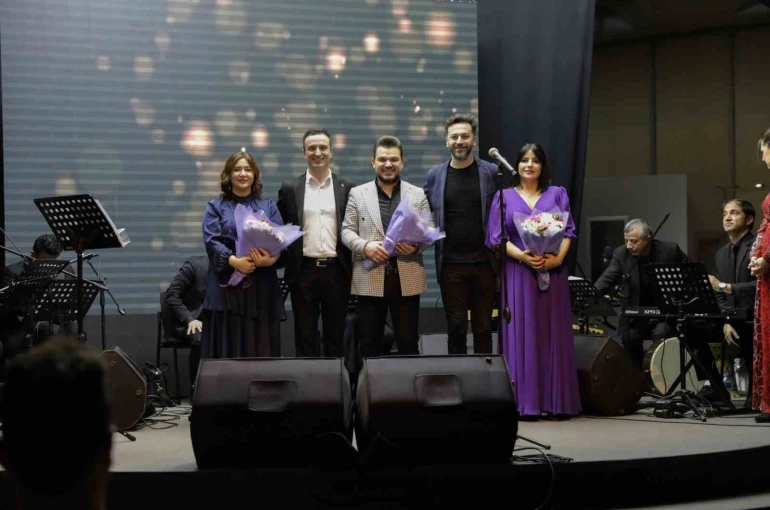‘Yüreğimizdeki Ezgiler’ gönüllere dokundu