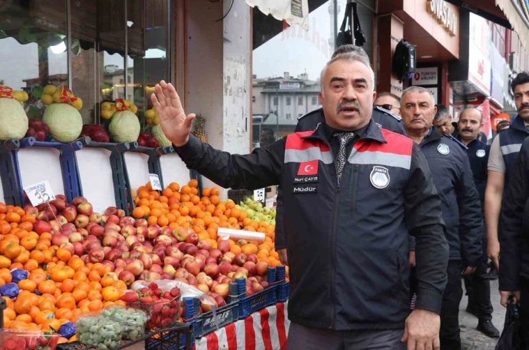 Zabıta ekipleri denetimlerini aralıksız sürdürüyor