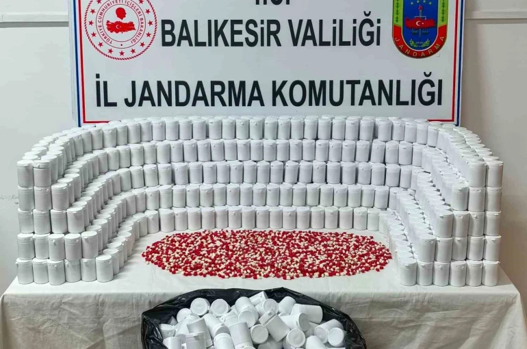 Zehir taciri Jandarma’dan kaçamadı