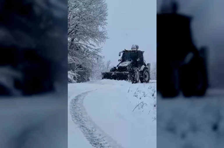 Zonguldak’ta kar yağışı nedeniyle 82 köy yolu ulaşıma kapandı