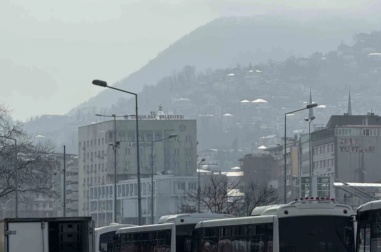 Zonguldak’ta sis etkili oldu