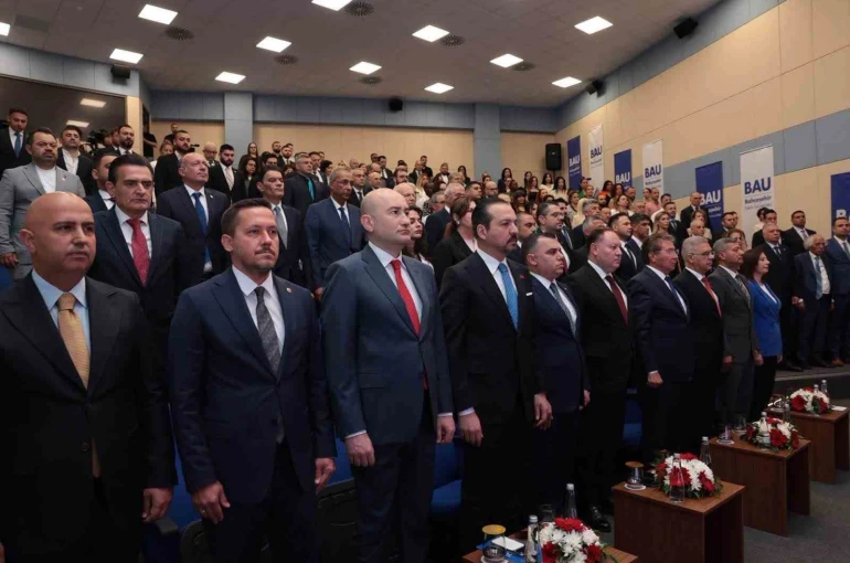 Zorlu: "Egemen eşitlik ve eşit uluslararası statü temelinde her türlü diplomasinin yanındayız"