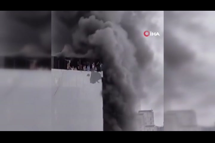 7 katlı ofisteki yangında 20 kişi hayatını kaybetti